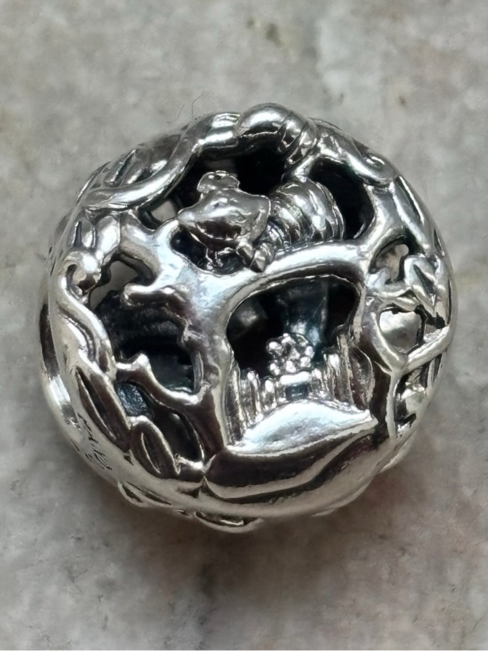 Pandora Alice in wonderland charm